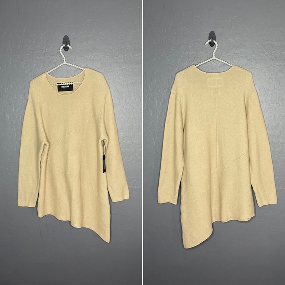 Oversized Asymmetrical Brown Sweater - Picture 1 of 12